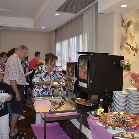 Hotel San Remo リッチョーネ エクステリア 写真